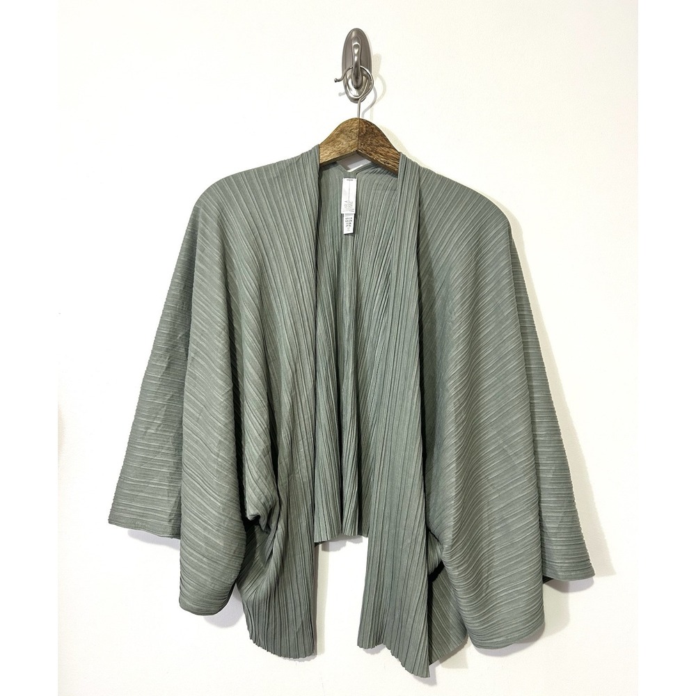 Marla Wynne‎ Kimono Cardigan Wrap Size 1X Silver Gray Pleated Stretch Artsy
